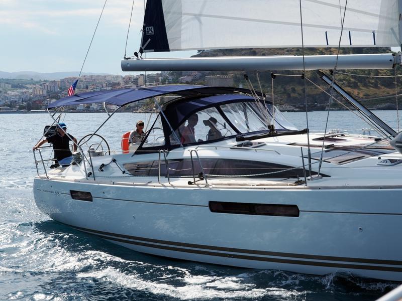 Book yachts online - sailboat - Jeanneau 53 - Nazli Denizim - rent