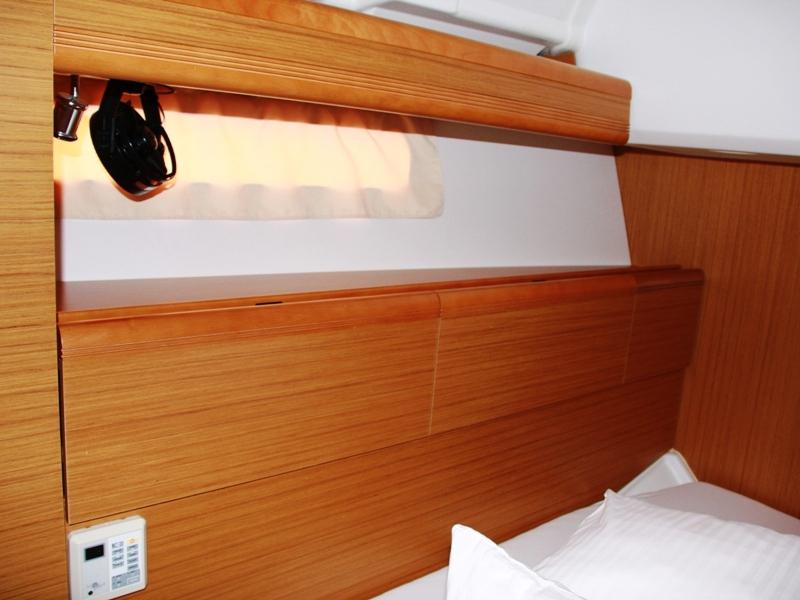 Book yachts online - sailboat - Jeanneau 53 - Nazli Denizim - rent