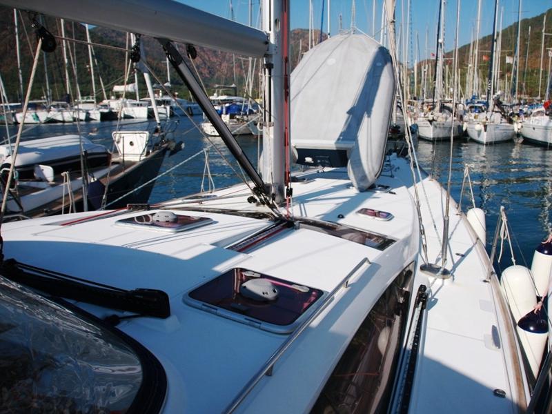 Book yachts online - sailboat - Jeanneau 53 - Nazli Denizim - rent