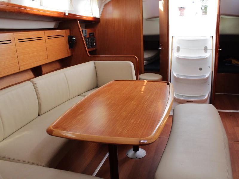 Book yachts online - sailboat - Cyclades 43.4. - Galata - rent