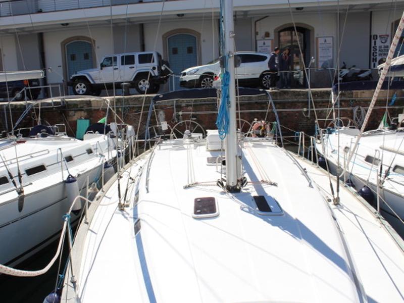 Book yachts online - sailboat - Bavaria 44 - Bonnie - rent