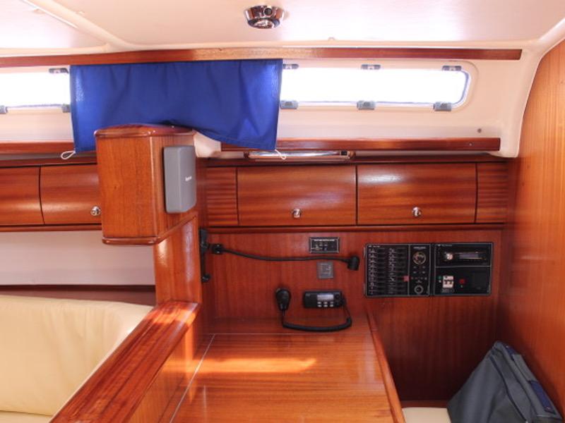 Book yachts online - sailboat - Bavaria 44 - Bonnie - rent
