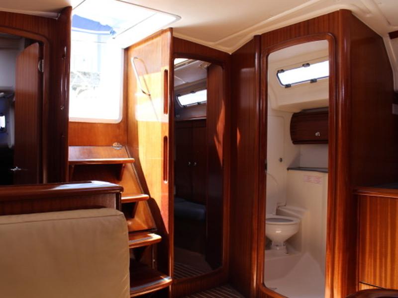 Book yachts online - sailboat - Bavaria 44 - Bonnie - rent