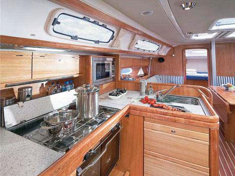 Book yachts online - sailboat - Bavaria 38 Cruiser - CORI - rent