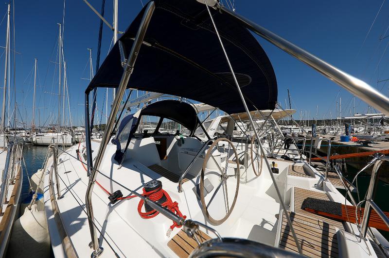 Book yachts online - sailboat - Sun Odyssey 39i - SVRSATA - rent