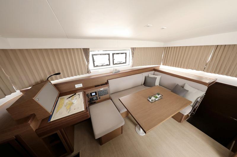 Book yachts online - catamaran - Lagoon 40 - WILD CAT - rent