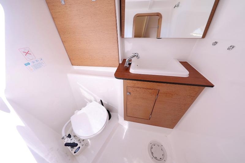 Book yachts online - sailboat - Dufour 382 Grand Large - PHONIX - rent