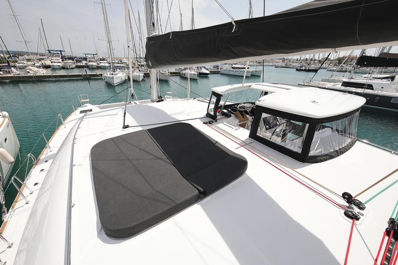 Book yachts online - catamaran - Lagoon 450 S - ADRIATIC QUEEN - rent