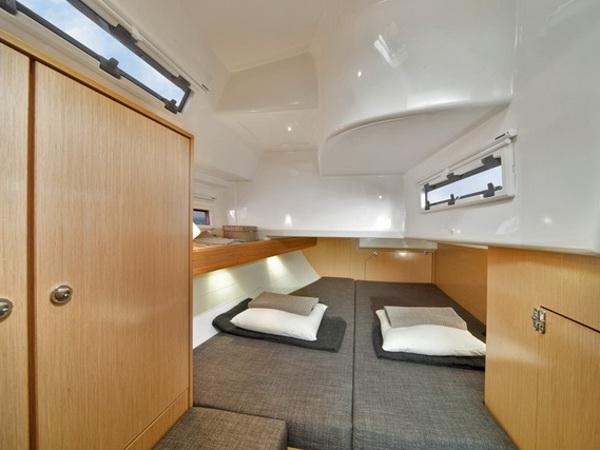 Book yachts online - sailboat - Bavaria Cruiser 40 - STAR FABIAN - rent