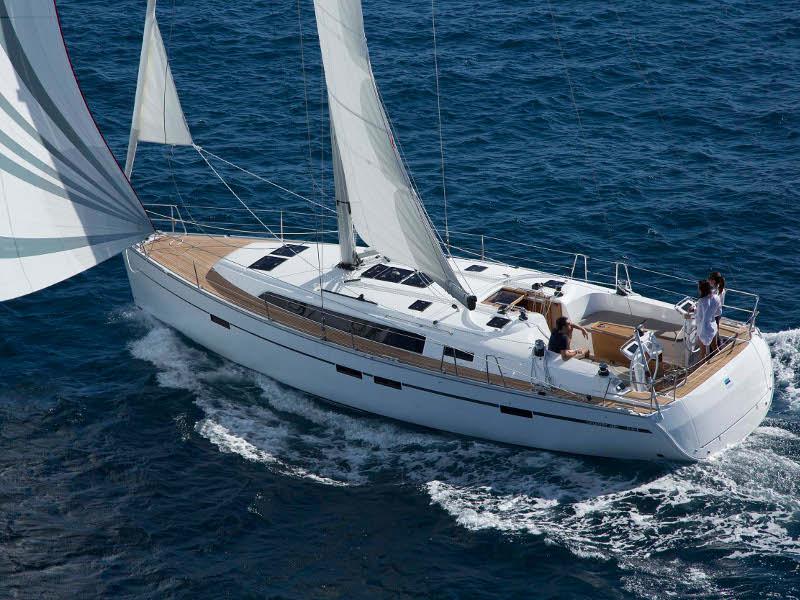Book yachts online - sailboat - Bavaria Cruiser 46 - ZOE - rent