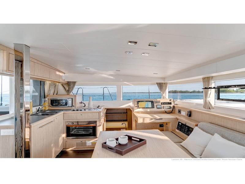 Book yachts online - catamaran - Lagoon 39 - VERTIGO - rent