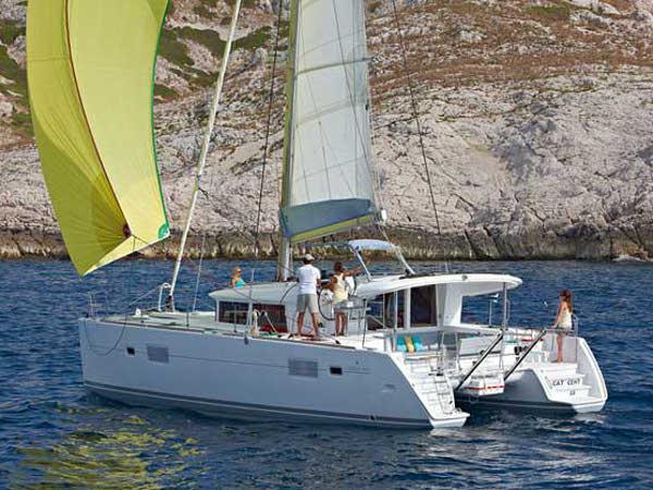 Book yachts online - catamaran - Lagoon 400 - LA BOHEME - rent
