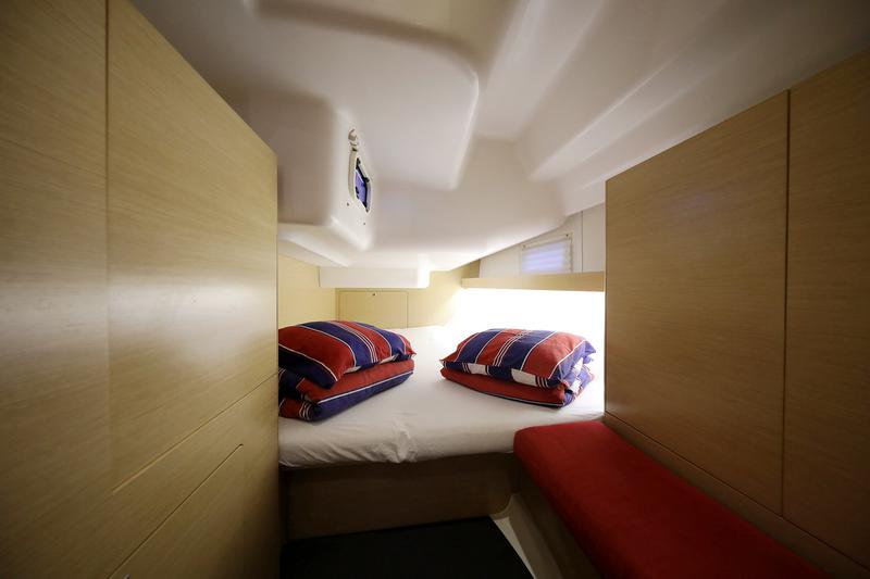 Book yachts online - sailboat - Elan 444 Impression - ABRAKADABRA - rent