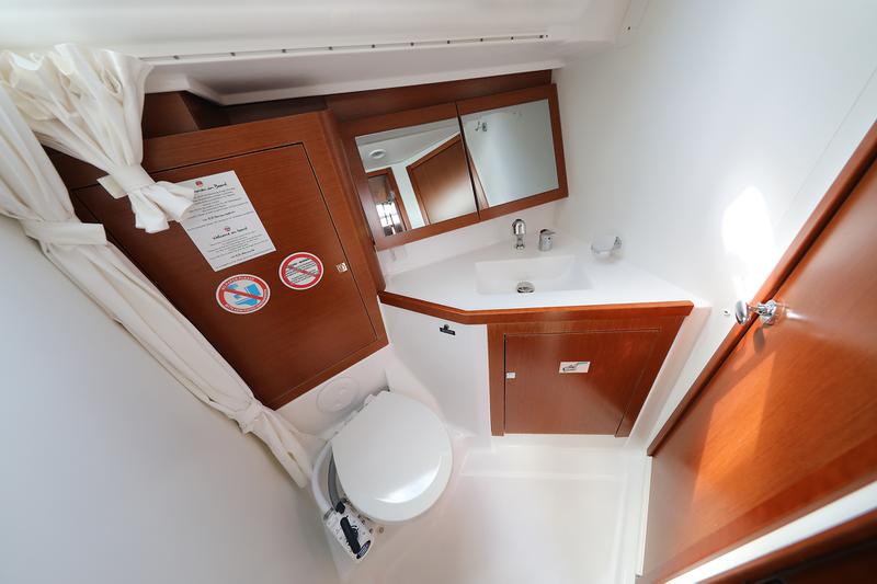 Book yachts online - sailboat - Oceanis 45-4 CABINS - MELANIE - rent