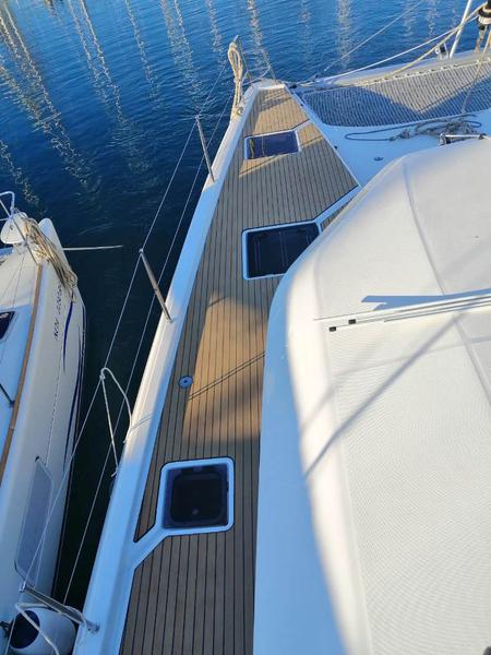 Book yachts online - catamaran - Dufour 48 - BE MINE - rent