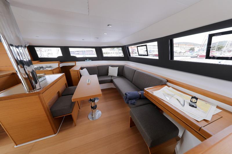 Book yachts online - catamaran - Dufour 48 - BE MINE - rent