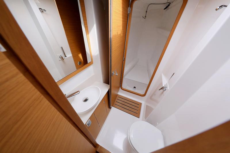 Book yachts online - catamaran - Dufour 48 - BE MINE - rent