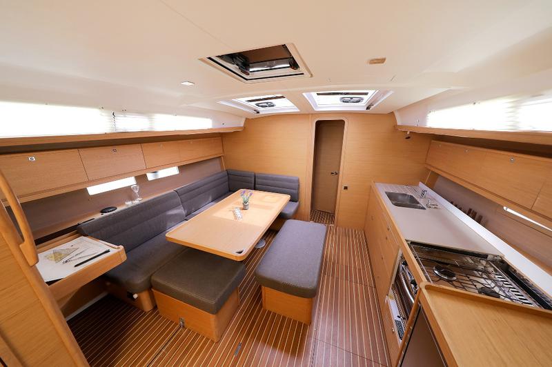 Book yachts online - sailboat - Dufour 460 Grand Large - CHUCK - rent