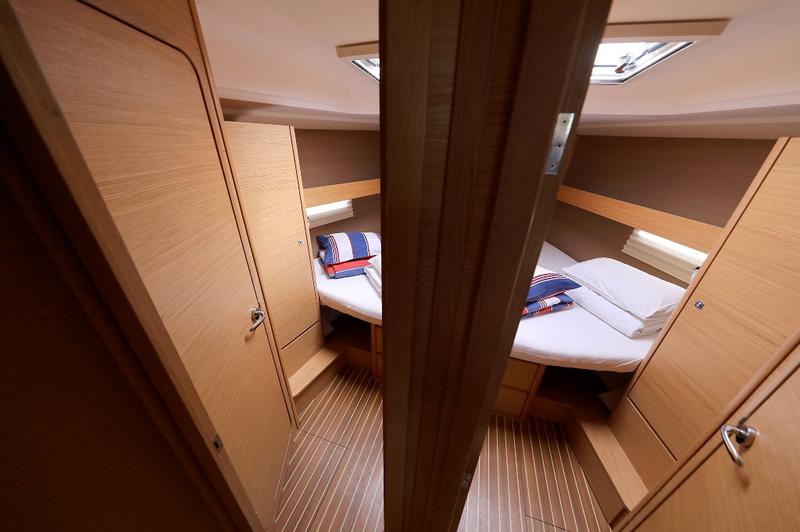 Book yachts online - sailboat - Dufour 460 Grand Large - CHUCK - rent