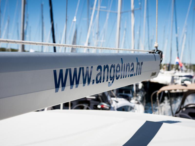 Book yachts online - sailboat - Bavaria Cruiser 41 - STAR KLEO - rent
