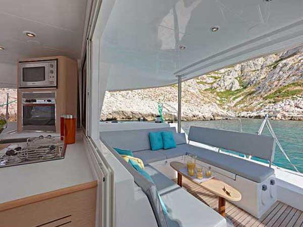 Book yachts online - catamaran - Lagoon 400 S2 - MAJA V - rent