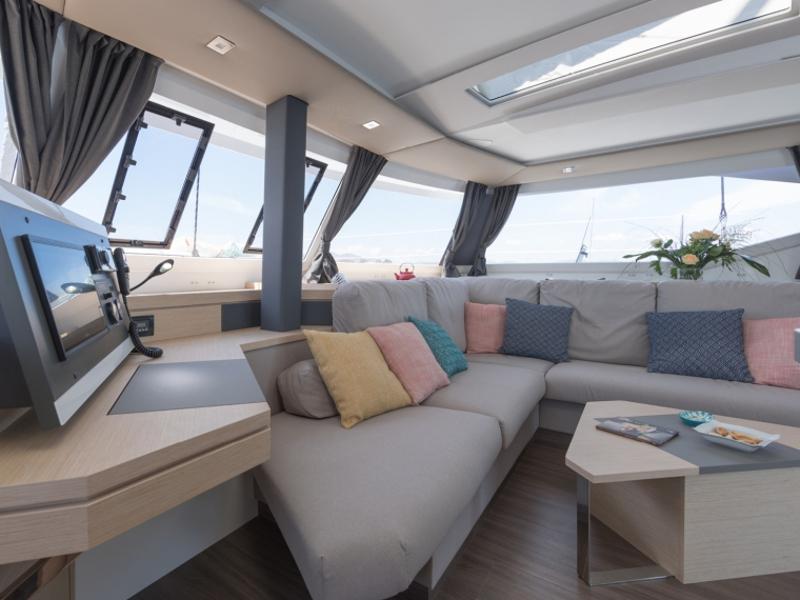 Book yachts online - catamaran - FP Saona 47 - NINA V - rent