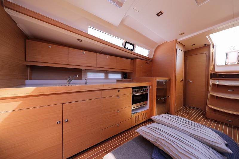 Book yachts online - sailboat - Dufour 460 Grand Large - SANTA ROSA - rent