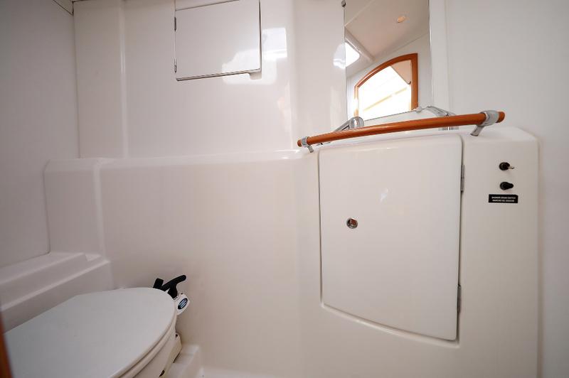 Book yachts online - catamaran - Lagoon 380 S2 - LOVE SONG - rent