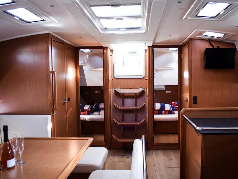 Book yachts online - sailboat - Bavaria Cruiser 50 - SIEGAL - rent