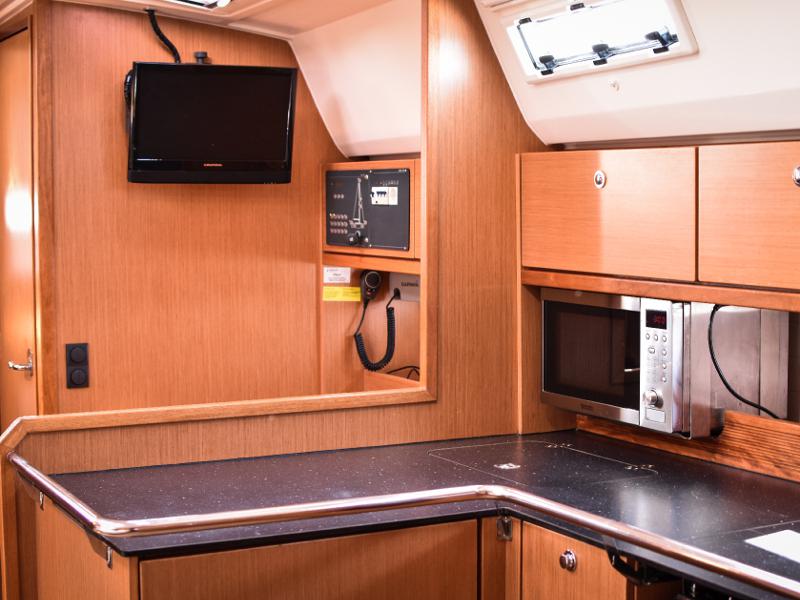 Book yachts online - sailboat - Bavaria Cruiser 50 - SIEGAL - rent