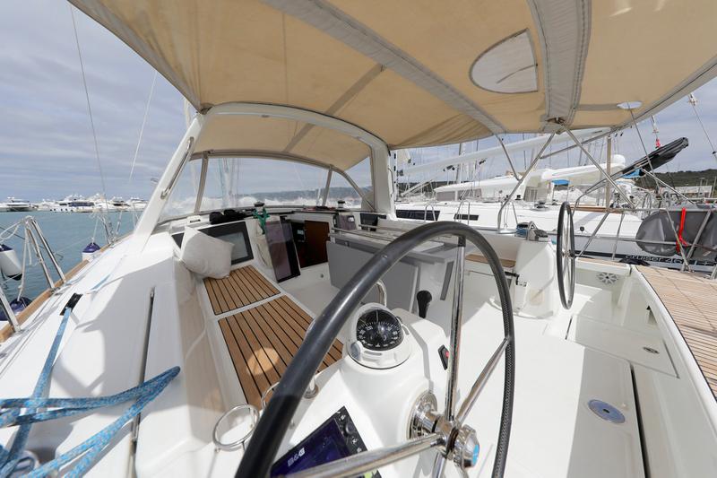 Book yachts online - sailboat - Oceanis 45-4 CABINS - ZEPHYRA - rent
