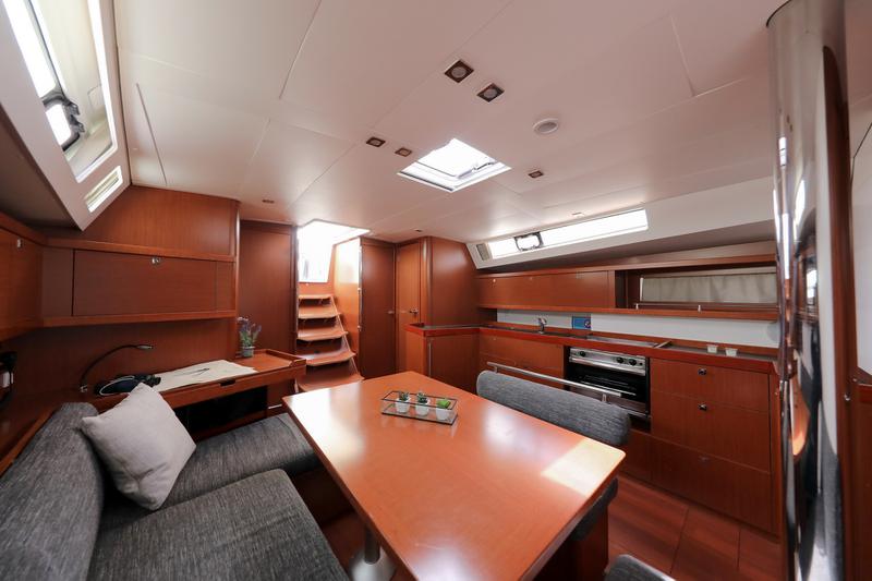 Book yachts online - sailboat - Oceanis 45-4 CABINS - ZEPHYRA - rent