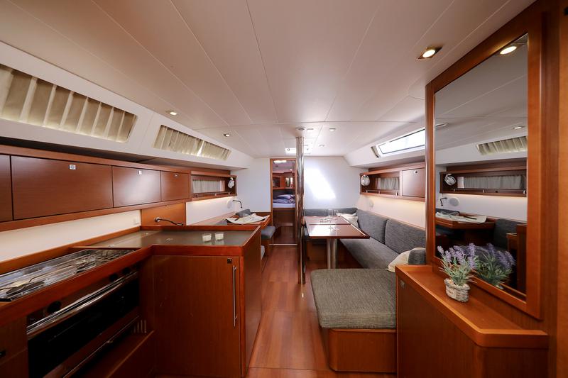 Book yachts online - sailboat - Oceanis 41 - ZYNTHA - rent