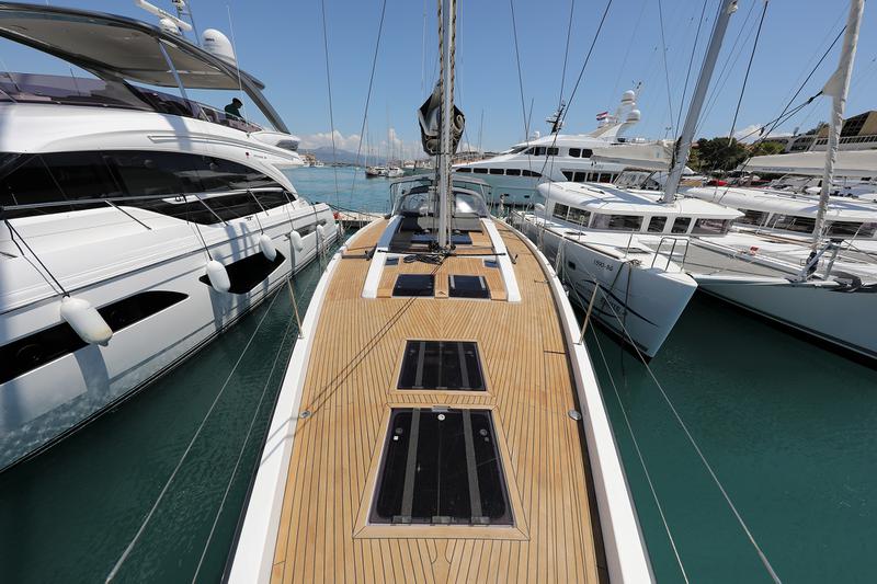 Book yachts online - sailboat - Hanse 575 - VIDAR - rent