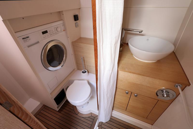 Book yachts online - sailboat - Hanse 575 - VIDAR - rent