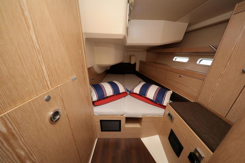 Book yachts online - sailboat - Hanse 575 - VIDAR - rent