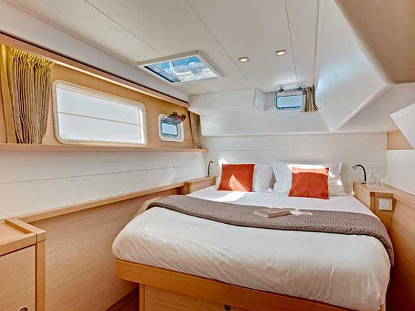 Book yachts online - catamaran - Lagoon 450 - SIMPLY THE BEST - rent