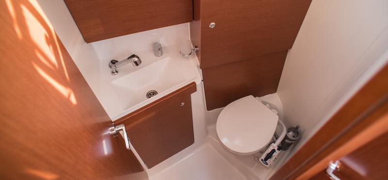 Book yachts online - sailboat - Oceanis 38.1 - SIRINA - rent