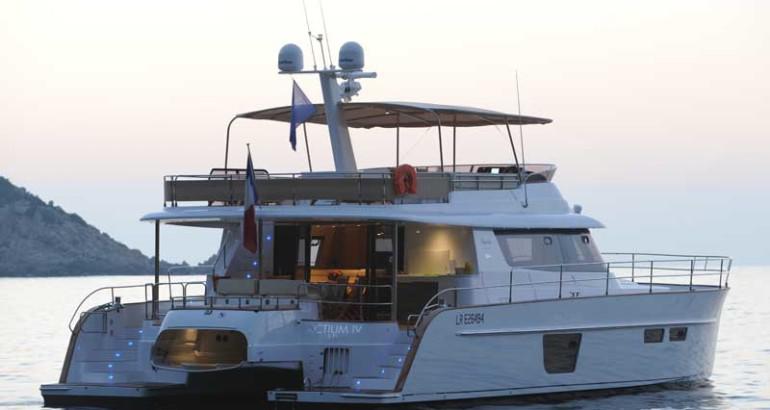 Book yachts online - powercatamaran - Fountaine Pajot Queensland 55 - Actium IV - rent