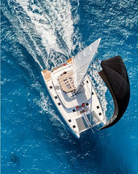 Book yachts online - catamaran - Lagoon 52 - Blue Velvet - rent