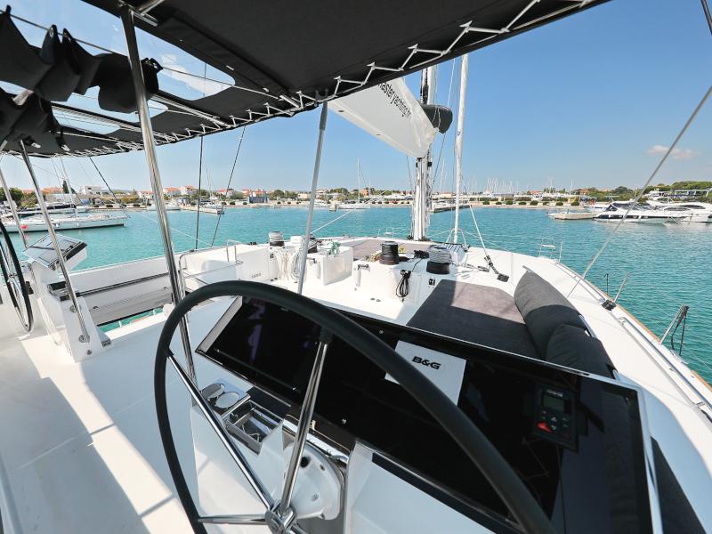 Book yachts online - catamaran - Lagoon 620 - MASTERDREAM  - rent