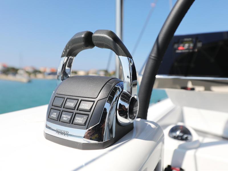 Book yachts online - catamaran - Lagoon 620 - MASTERDREAM  - rent