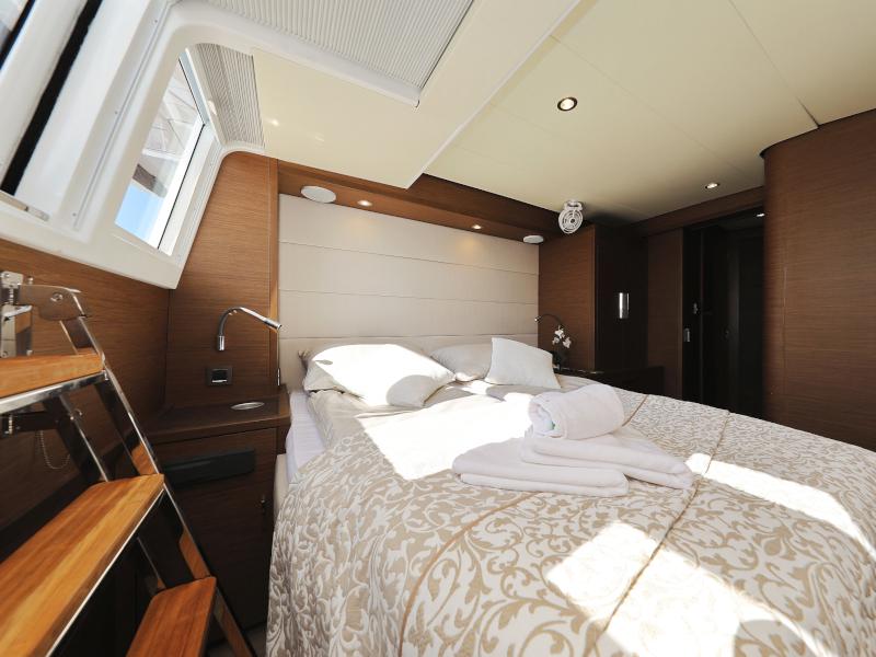 Book yachts online - catamaran - Lagoon 620 - MASTERDREAM  - rent
