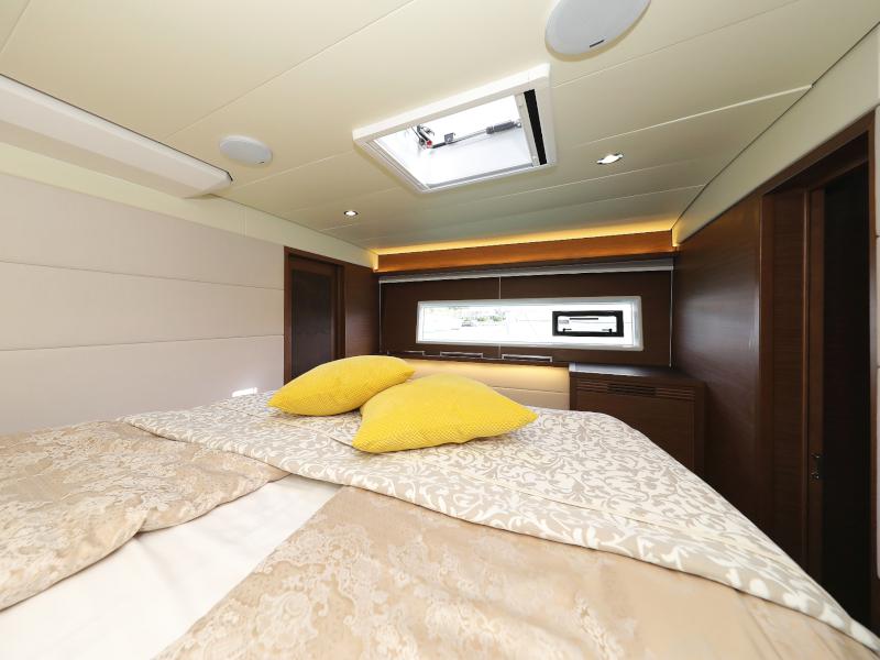 Book yachts online - catamaran - Lagoon 620 - MASTERDREAM  - rent