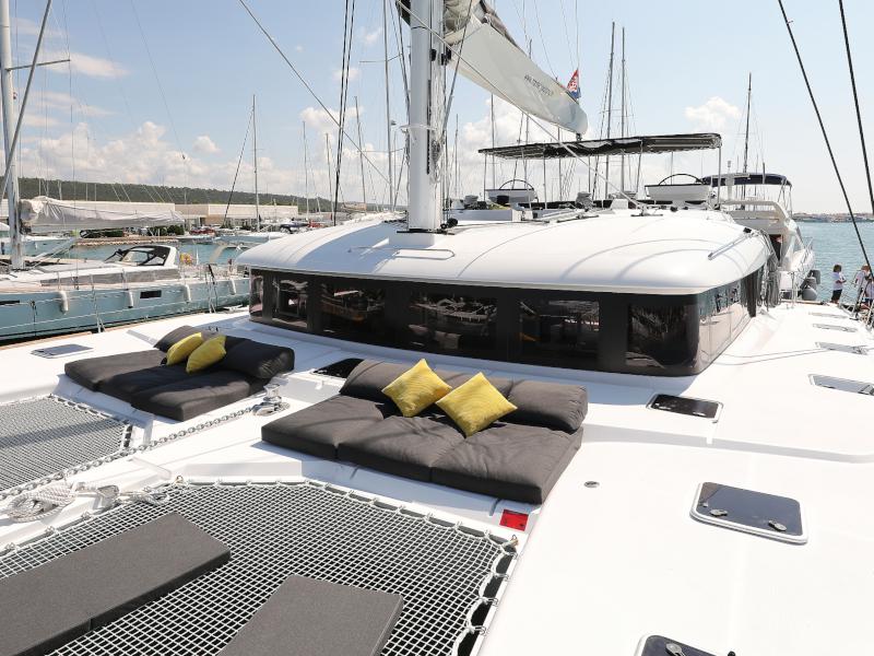 Book yachts online - catamaran - Lagoon 620 - MASTERDREAM  - rent