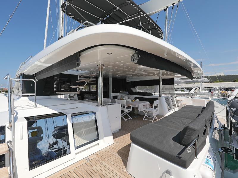 Book yachts online - catamaran - Lagoon 620 - MASTERDREAM  - rent