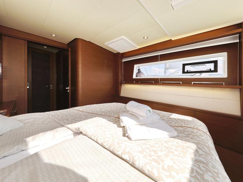 Book yachts online - catamaran - Lagoon 620 - MASTERDREAM  - rent