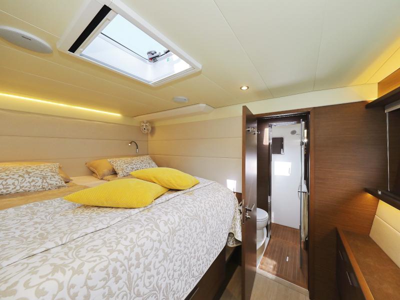 Book yachts online - catamaran - Lagoon 620 - MASTERDREAM  - rent