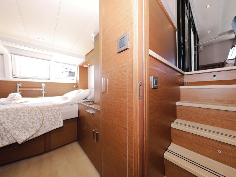 Book yachts online - catamaran - Lagoon 620 - MASTERDREAM  - rent