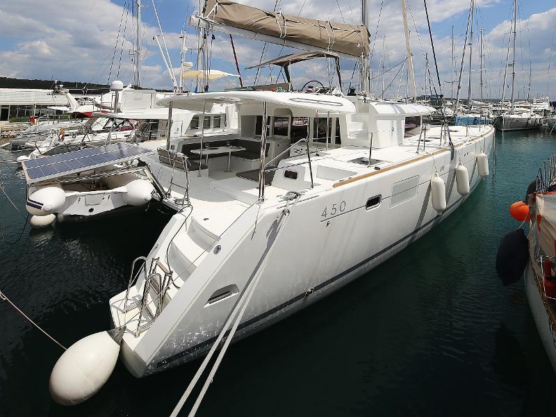Book yachts online - catamaran - Lagoon 450 F - LADIES&amp;GENTLEMEN  - rent